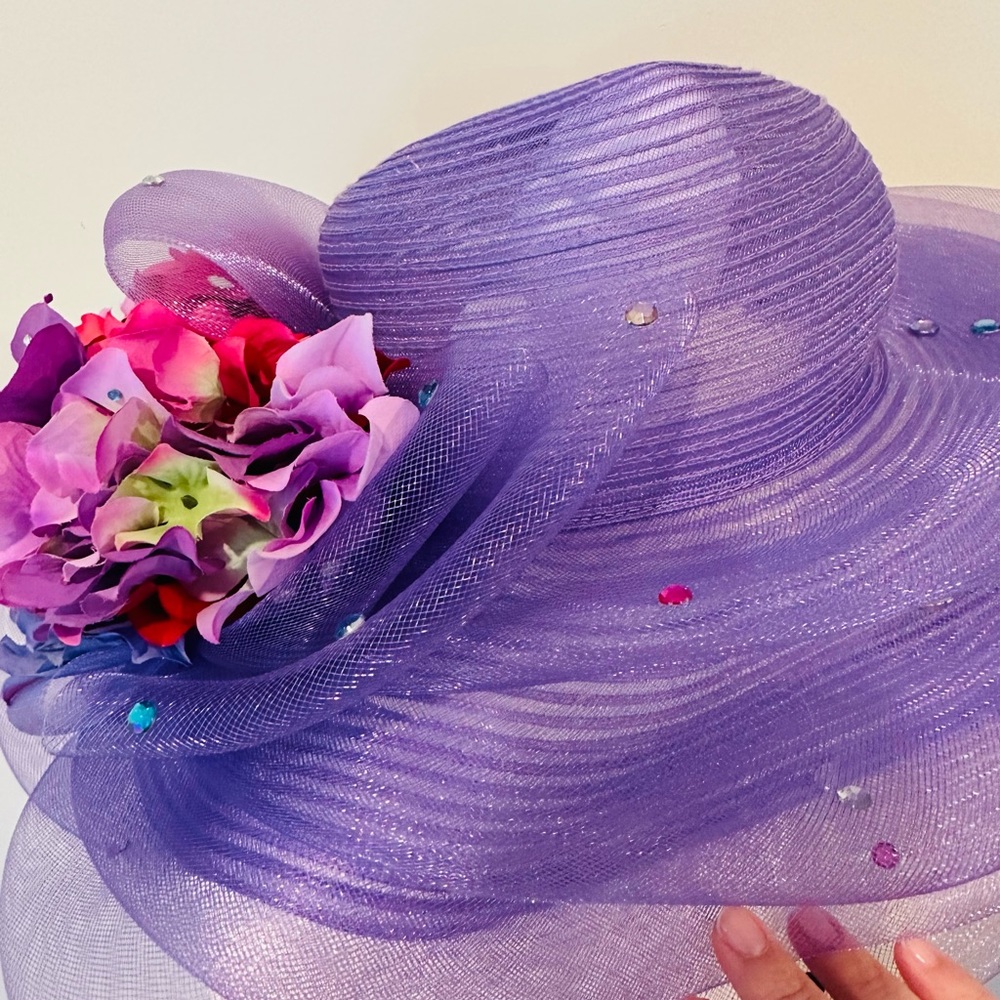 Custom Derby - Picture 6 of 7